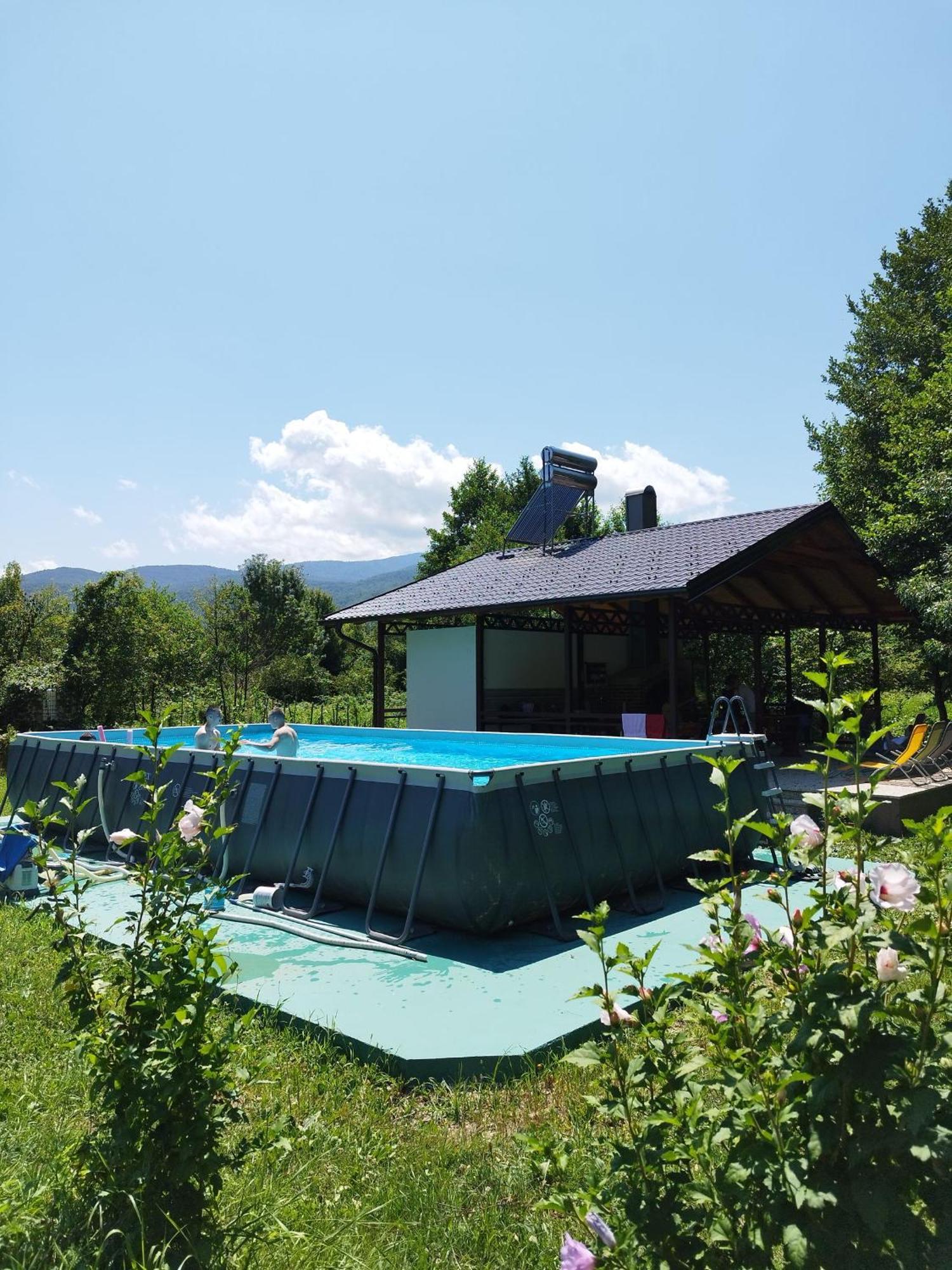 Kuca U Sumi - Forest House Near National Park Una - Air Spa Lohovo Bihać Eksteriør billede